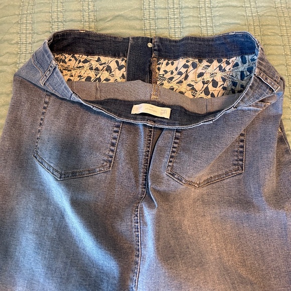 J.Jill Smooth Fit Denim Skirt, size 12 - Picture 5 of 5